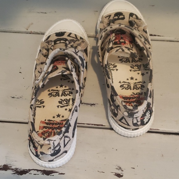 Tigerbear Republic canvas tan and black slip ons - Picture 5 of 8